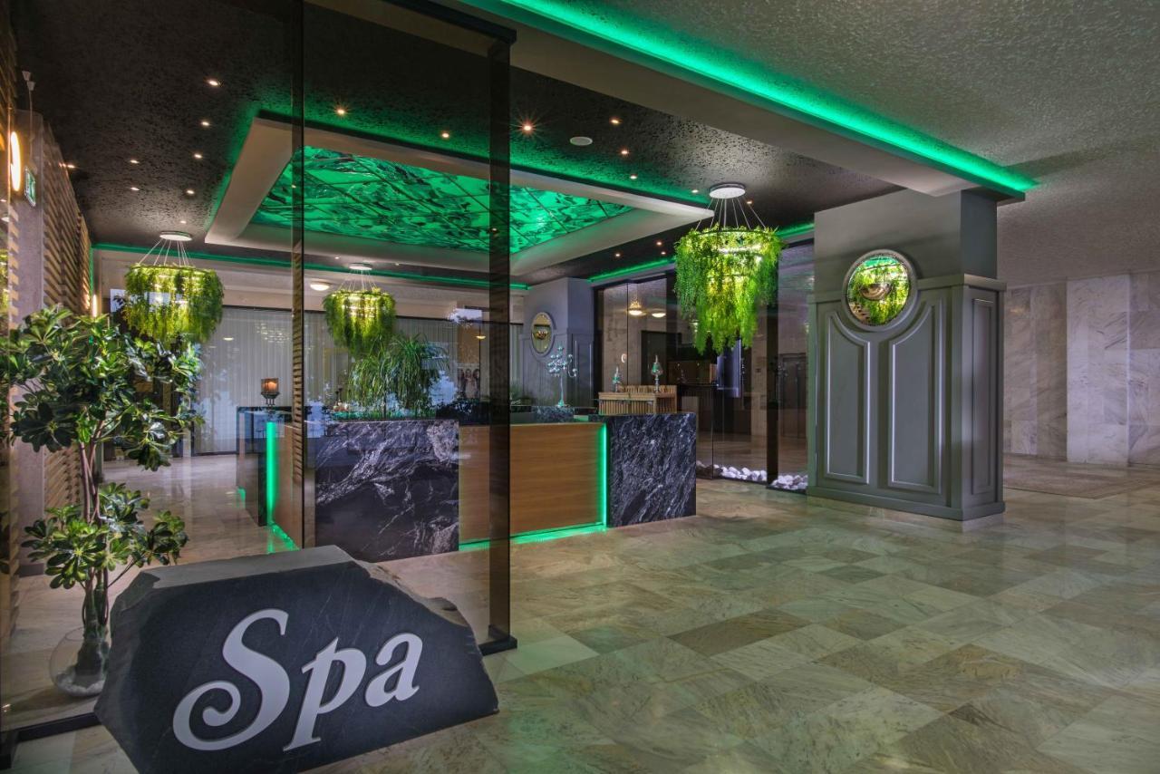 Balneo & The Palace Hotel 5*